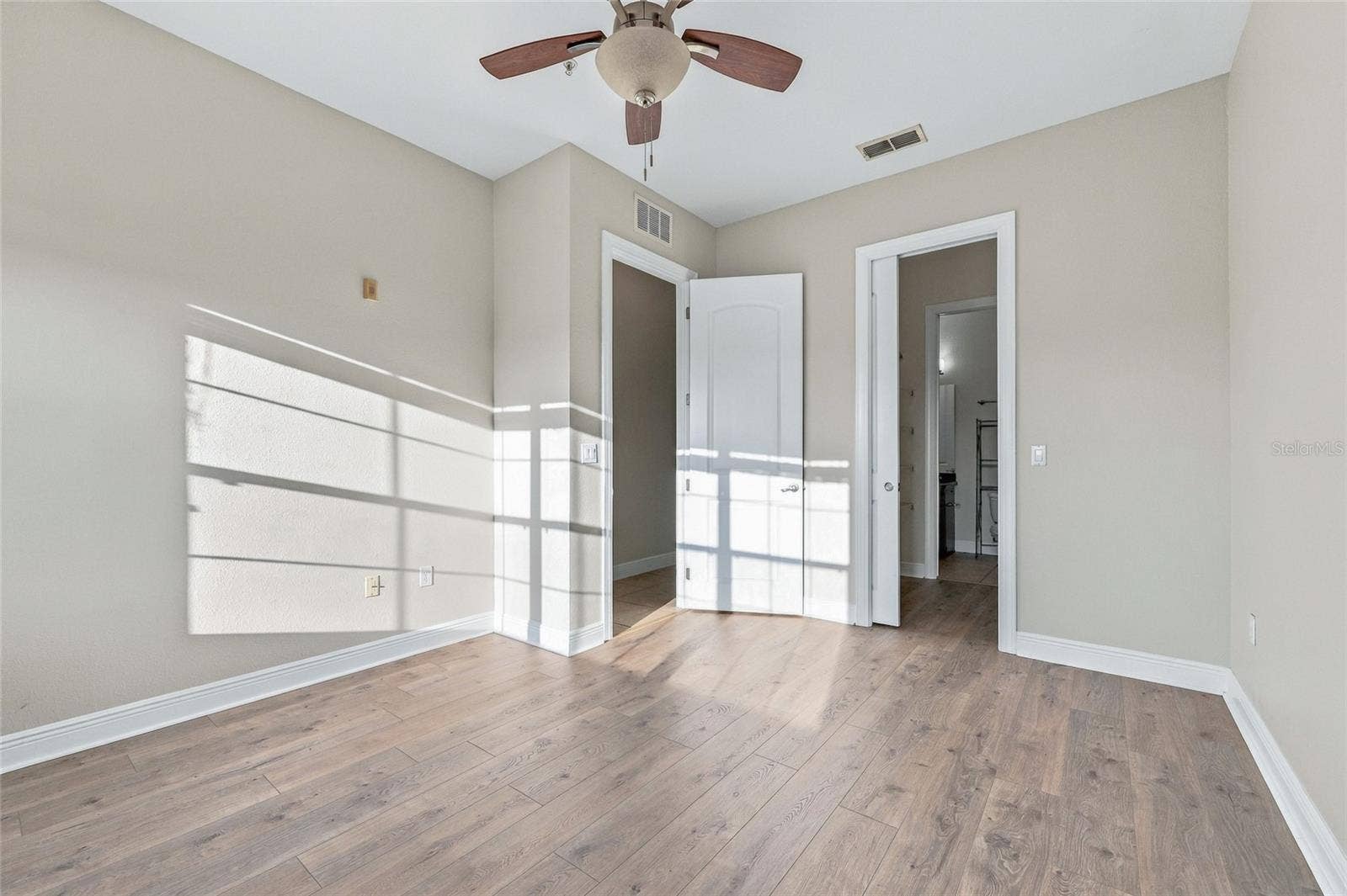 230 SW 2ND AVENUE, #404, Gainesville, FL 32601