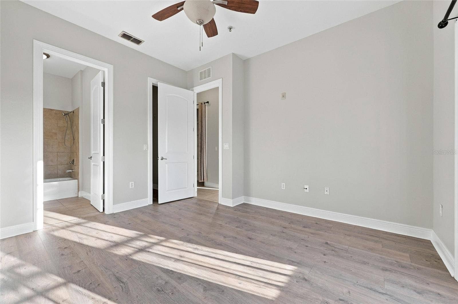 230 SW 2ND AVENUE, #404, Gainesville, FL 32601