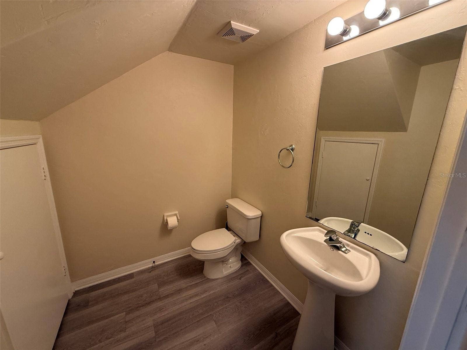 5051 NW 1ST PLACE, #91, Gainesville, FL 32607 5051 NW 1ST PLACE, #91, Gainesville, FL 32607