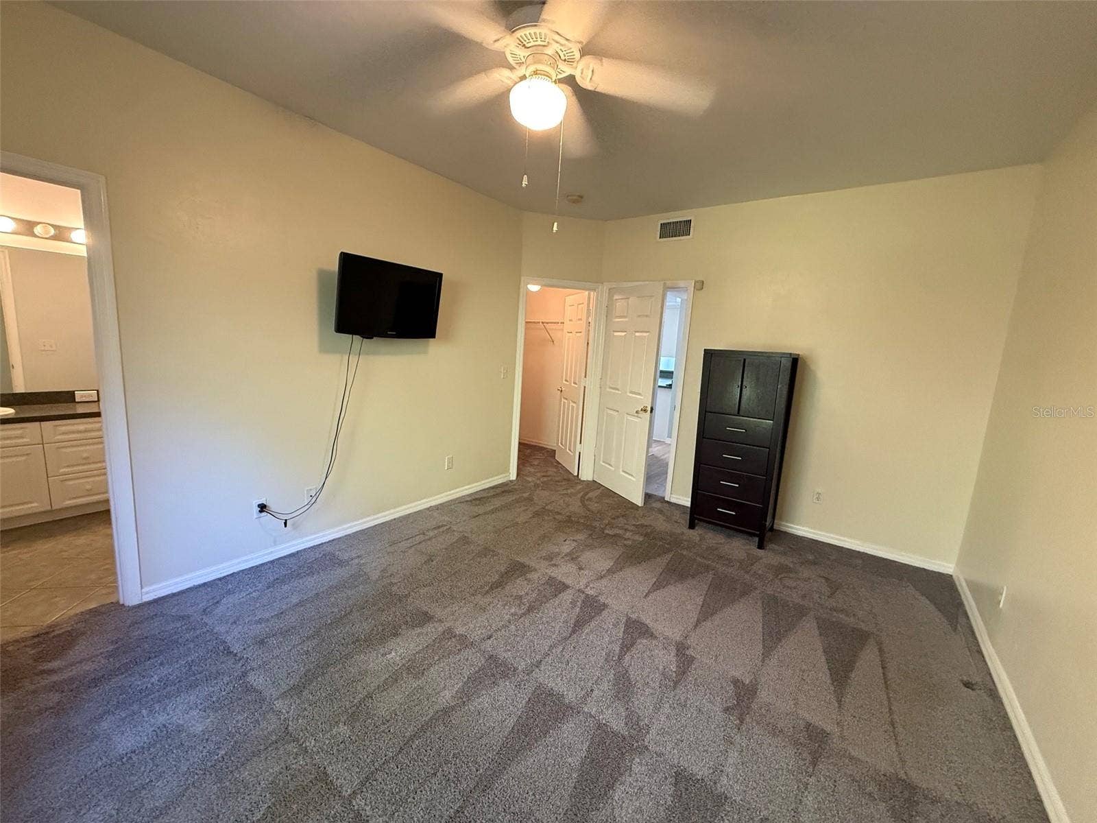 5051 NW 1ST PLACE, #91, Gainesville, FL 32607 5051 NW 1ST PLACE, #91, Gainesville, FL 32607