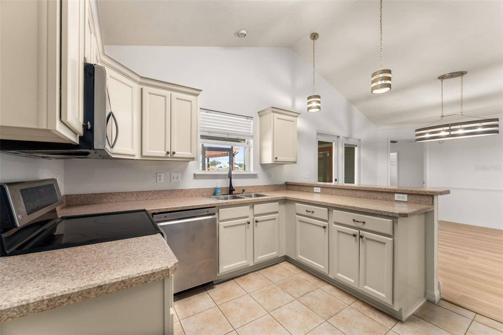 9574 SW 102ND TERRACE, Gainesville, FL 32608 9574 SW 102ND TERRACE, Gainesville, FL 32608