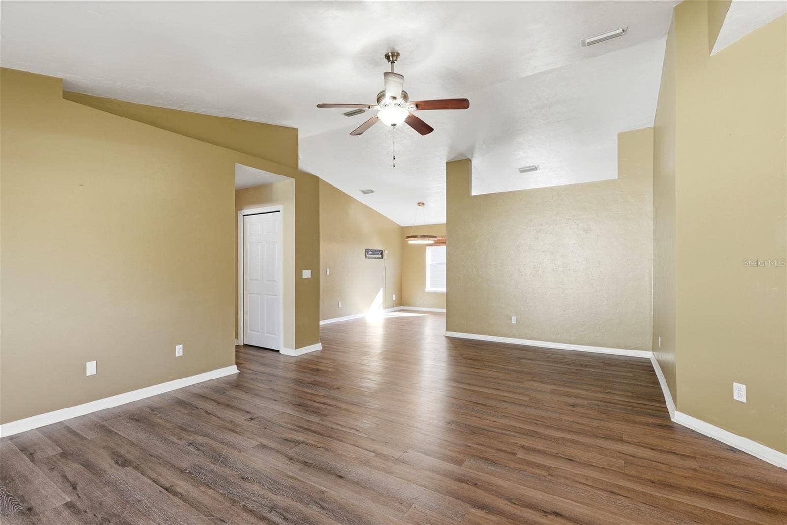7208 NW 121ST AVENUE, Alachua, FL 32615