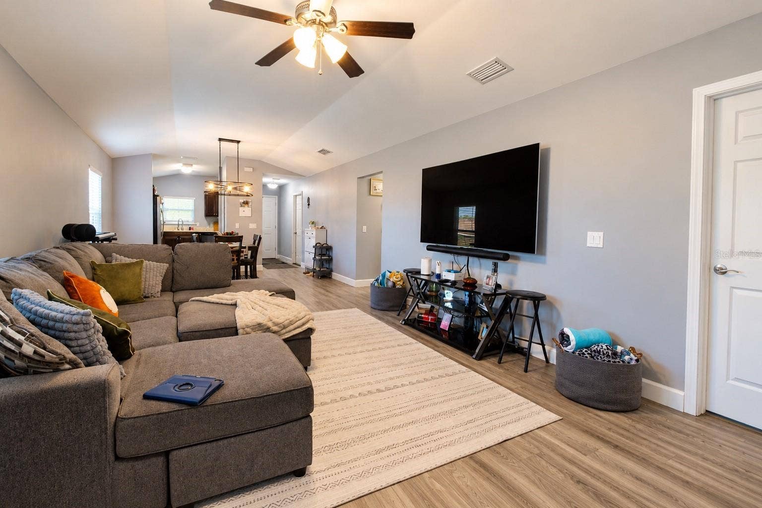 708 SW 251ST WAY, Newberry, FL 32669
