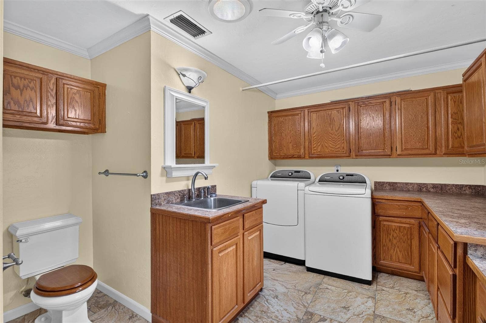 657 SE 2ND AVENUE, Melrose, FL 32666 657 SE 2ND AVENUE, Melrose, FL 32666