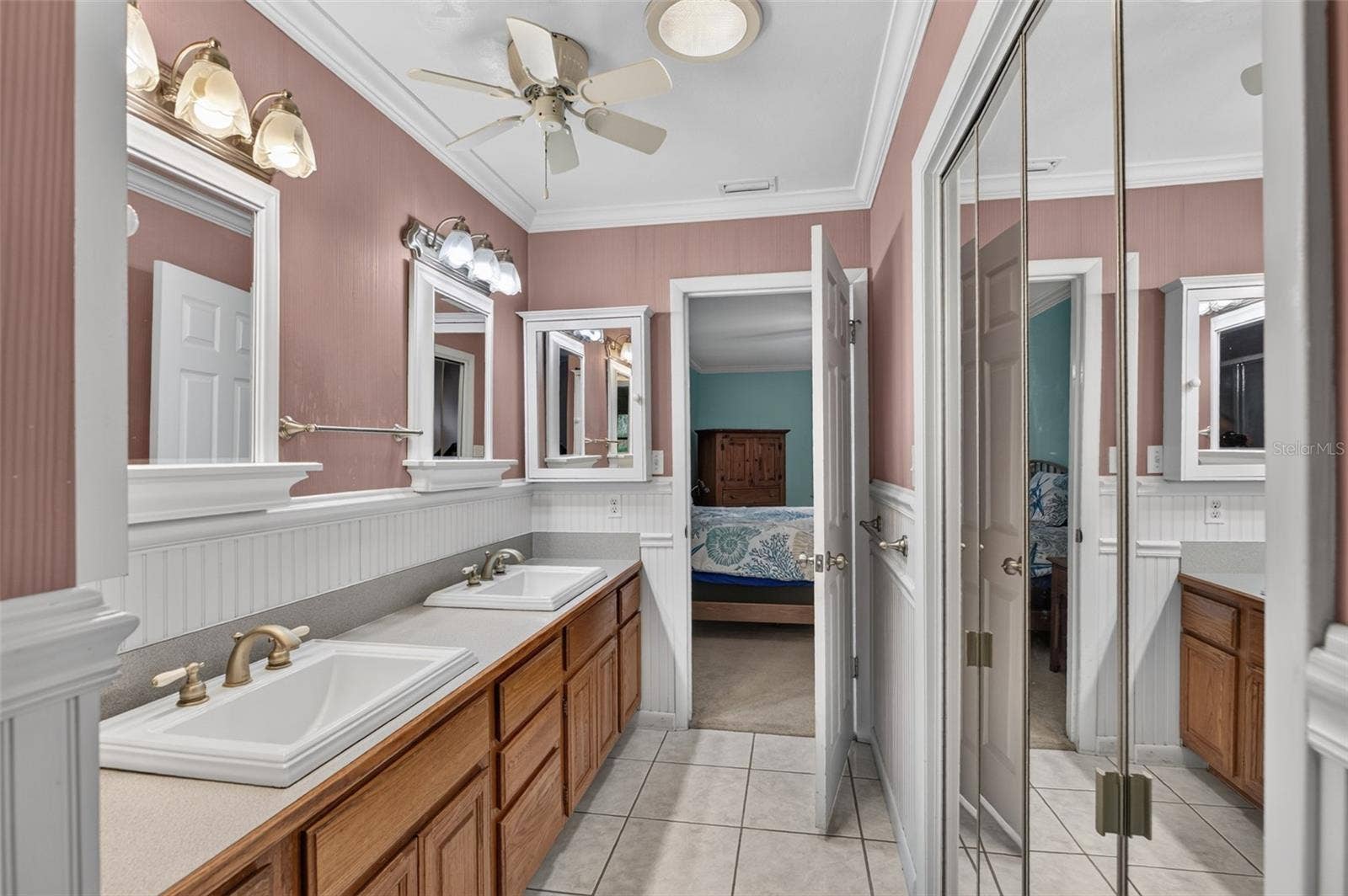 657 SE 2ND AVENUE, Melrose, FL 32666 657 SE 2ND AVENUE, Melrose, FL 32666