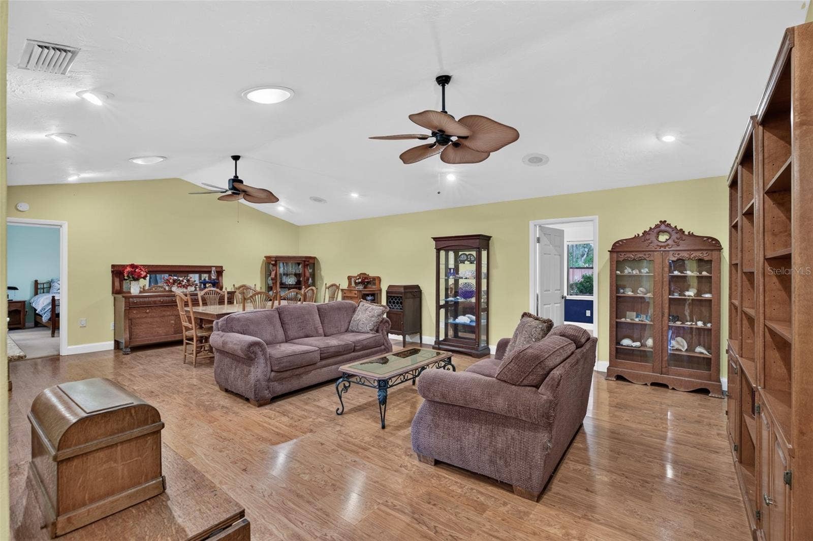 657 SE 2ND AVENUE, Melrose, FL 32666 657 SE 2ND AVENUE, Melrose, FL 32666