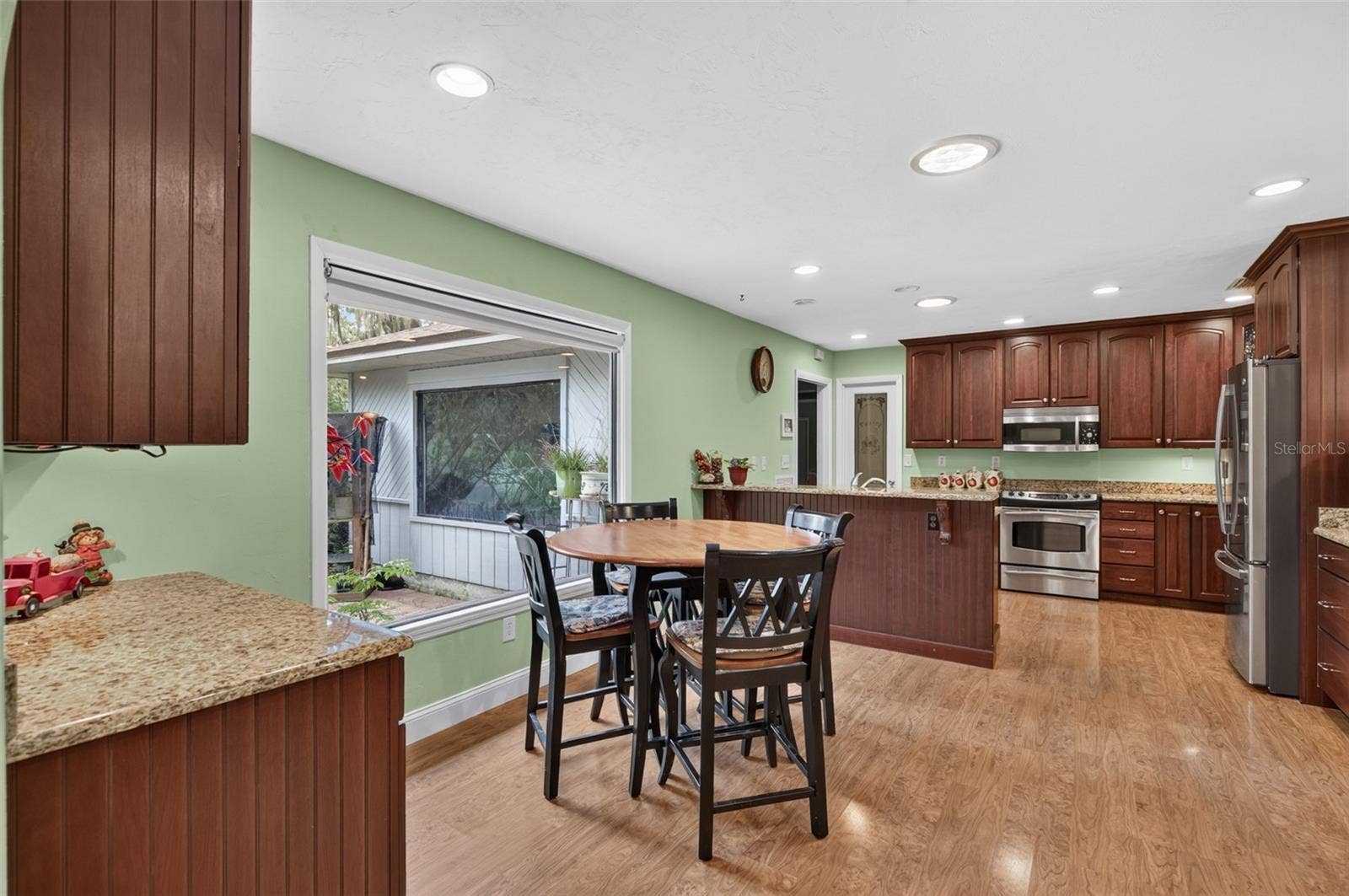 657 SE 2ND AVENUE, Melrose, FL 32666 657 SE 2ND AVENUE, Melrose, FL 32666