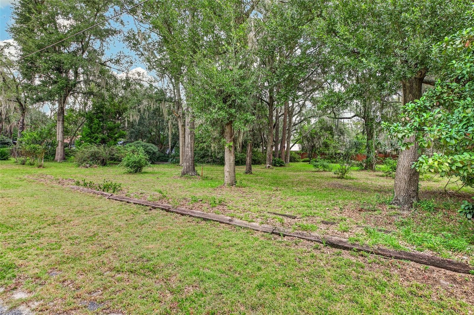 657 SE 2ND AVENUE, Melrose, FL 32666 657 SE 2ND AVENUE, Melrose, FL 32666