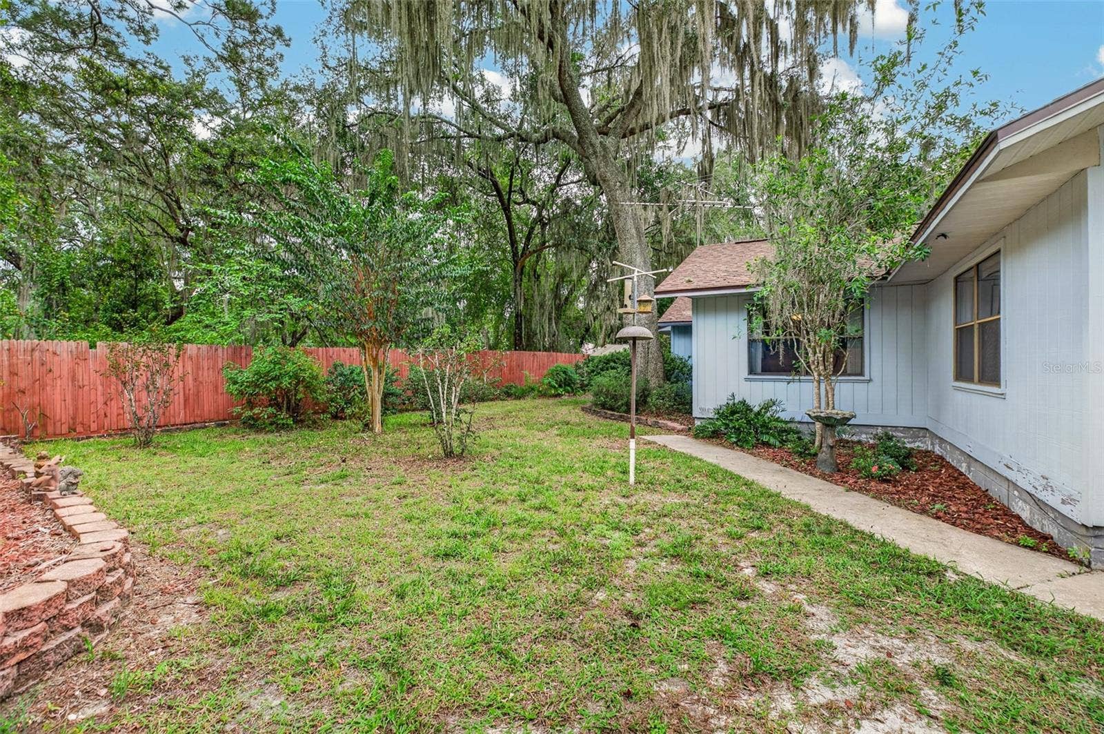 657 SE 2ND AVENUE, Melrose, FL 32666 657 SE 2ND AVENUE, Melrose, FL 32666