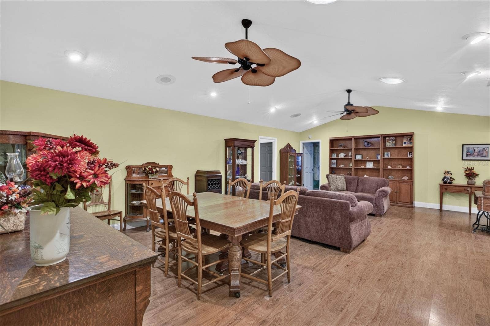 657 SE 2ND AVENUE, Melrose, FL 32666 657 SE 2ND AVENUE, Melrose, FL 32666