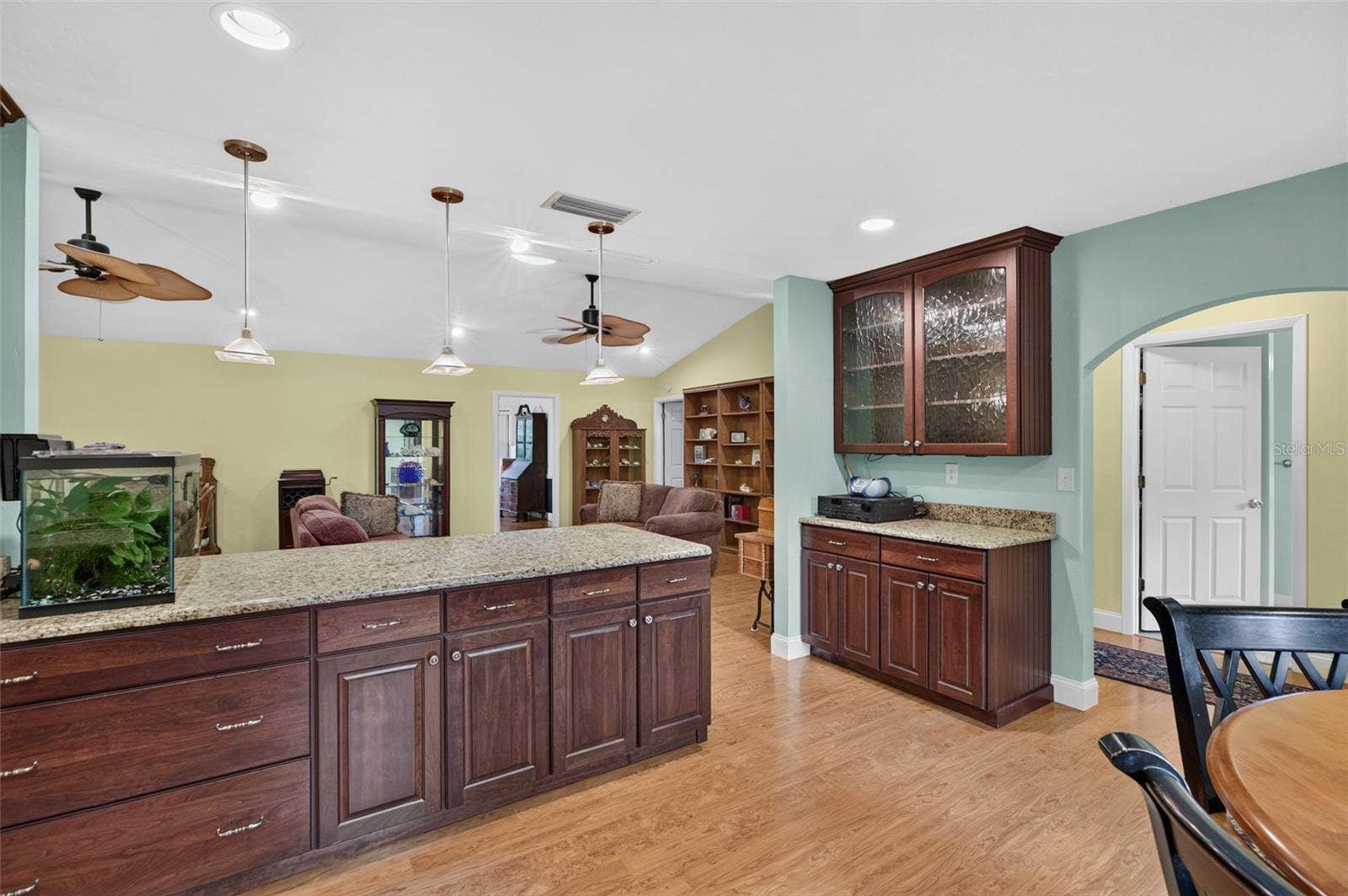 657 SE 2ND AVENUE, Melrose, FL 32666 657 SE 2ND AVENUE, Melrose, FL 32666