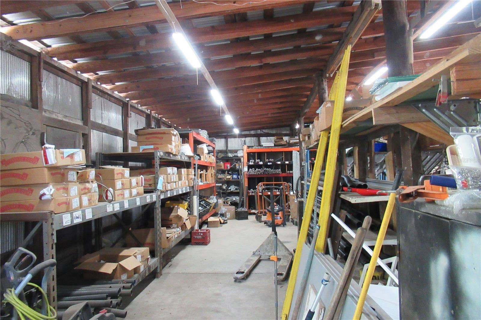 14562 KENNARD STREET, Waldo, FL 32694 Shop/Warehouse Interior