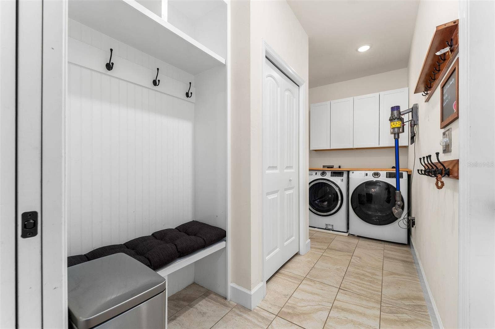 8499 NE 8TH PLACE, High Springs, FL 32643 Laundry room and "Drop Center"