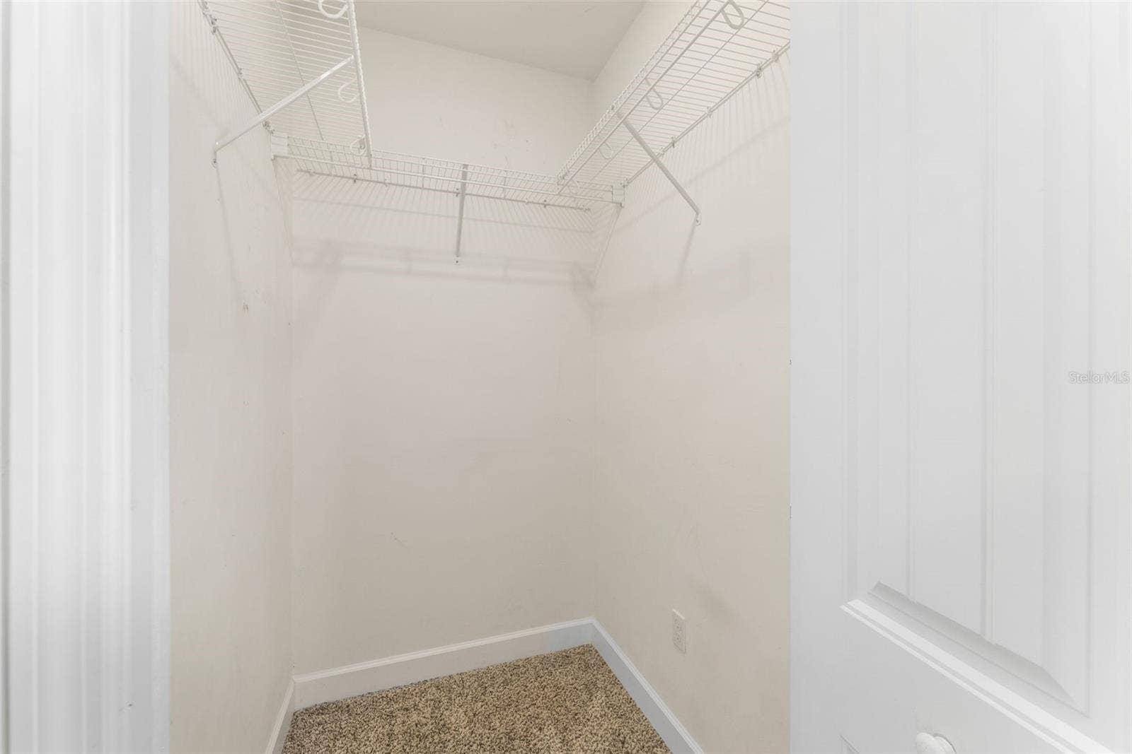 8499 NE 8TH PLACE, High Springs, FL 32643 Dual walk in closets