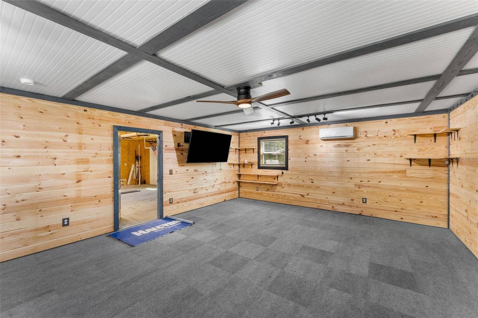 8499 NE 8TH PLACE, High Springs, FL 32643 "Bonus Space"