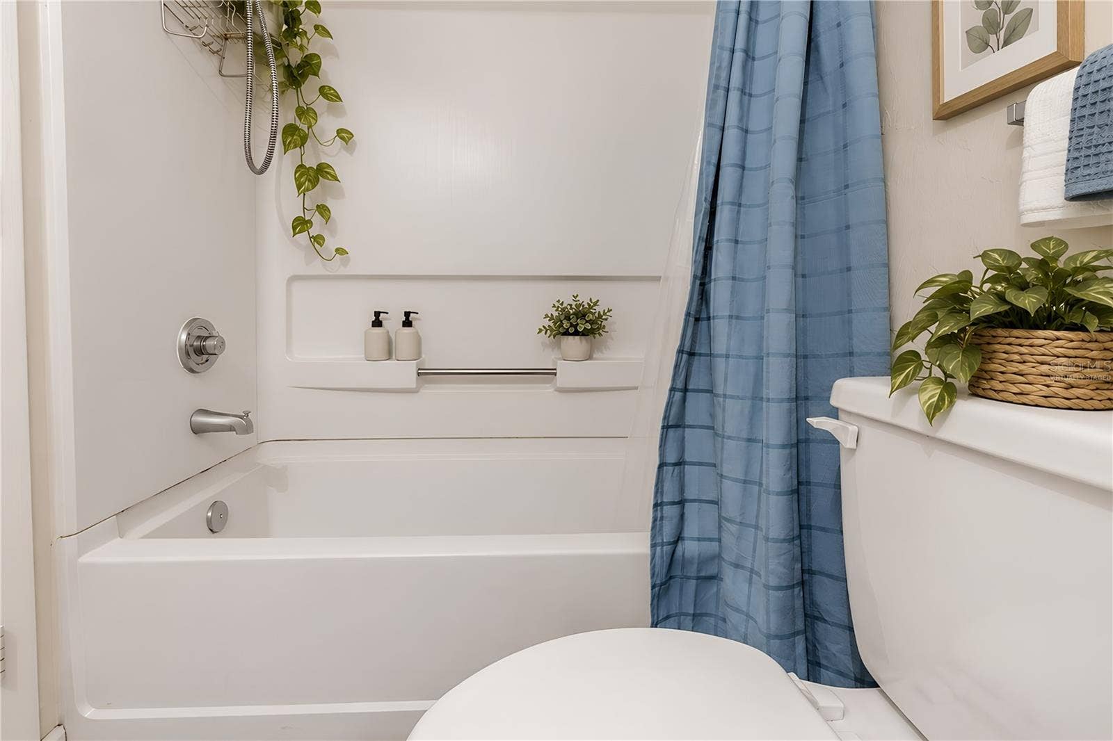 4000 SW 23RD STREET, #2-307, Gainesville, FL 32608 Virtually staged