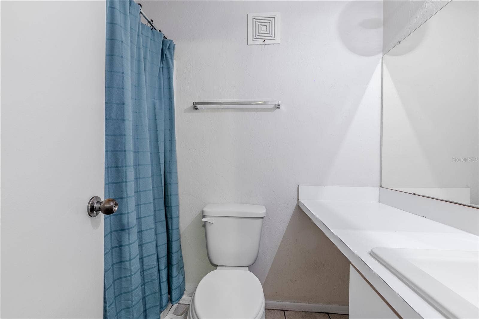 4000 SW 23RD STREET, #2-307, Gainesville, FL 32608 4000 SW 23RD STREET, #2-307, Gainesville, FL 32608