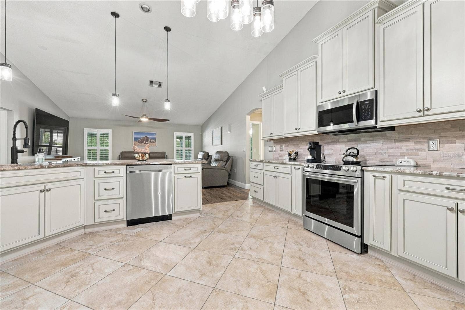 4695 SW 116TH PLACE, Ocala, FL 34476 4695 SW 116TH PLACE, Ocala, FL 34476