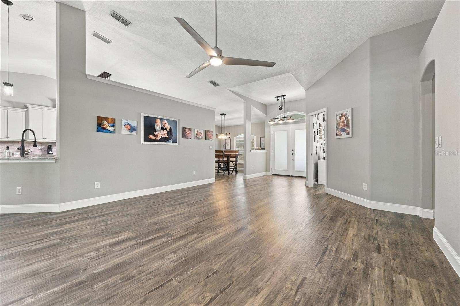 4695 SW 116TH PLACE, Ocala, FL 34476 4695 SW 116TH PLACE, Ocala, FL 34476