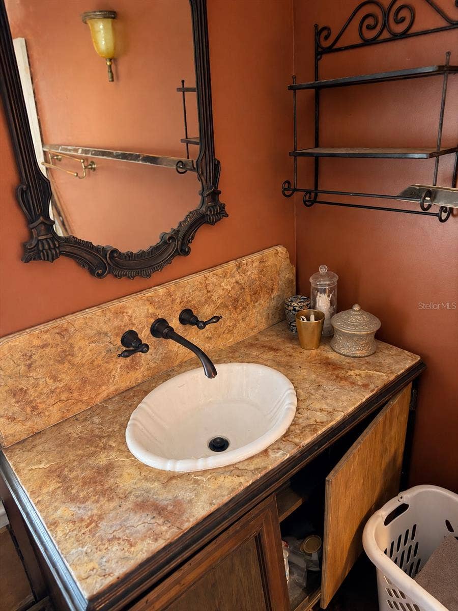2591 SE 27TH STREET, Gainesville, FL 32641