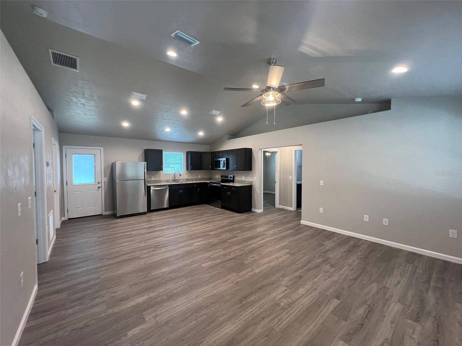 24737 W US 27 HIGHWAY, High Springs, FL 32643 24737 W US 27 HIGHWAY, High Springs, FL 32643