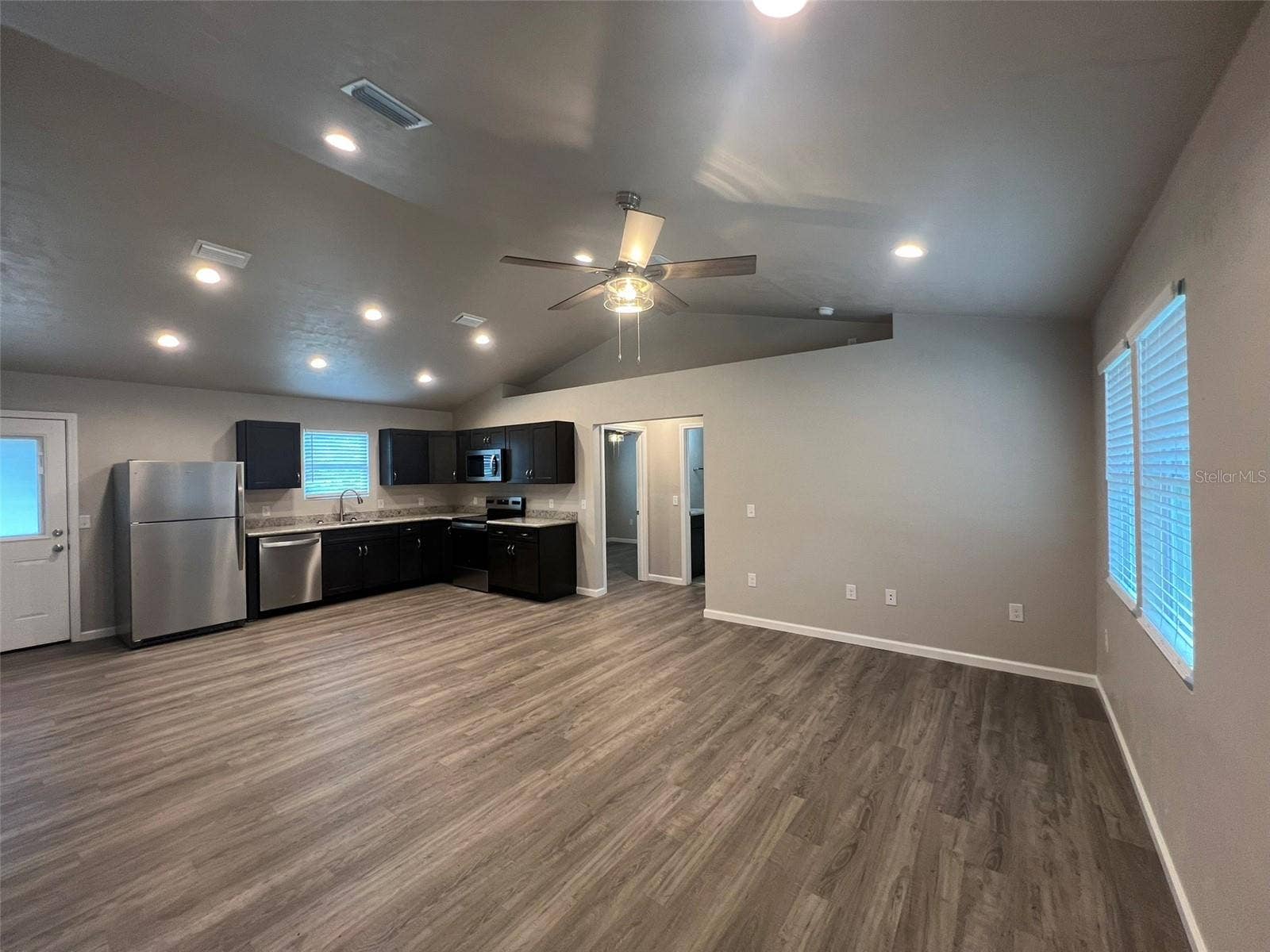 24737 W US 27 HIGHWAY, High Springs, FL 32643 24737 W US 27 HIGHWAY, High Springs, FL 32643