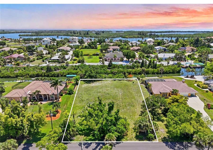 Property photo for 305 SPANIARDS ROAD, Placida, FL