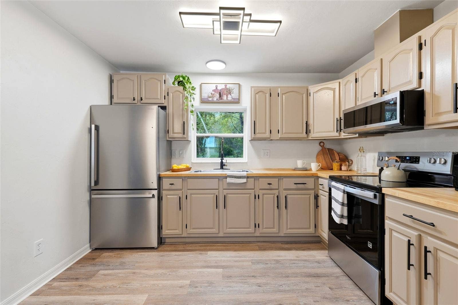 2208 SE 30TH STREET, Gainesville, FL 32641