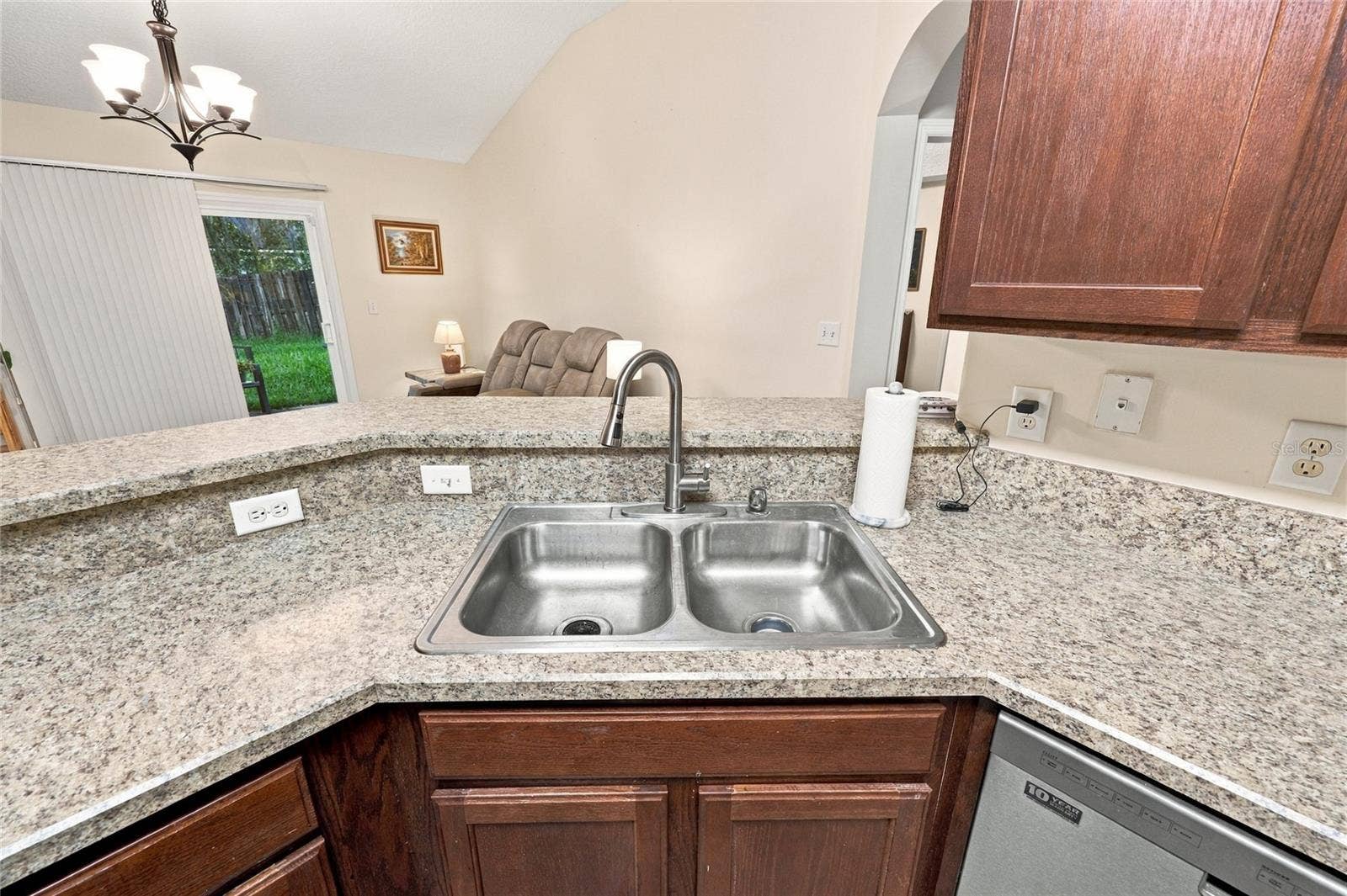 8114 NW 52ND STREET, Gainesville, FL 32653 8114 NW 52ND STREET, Gainesville, FL 32653