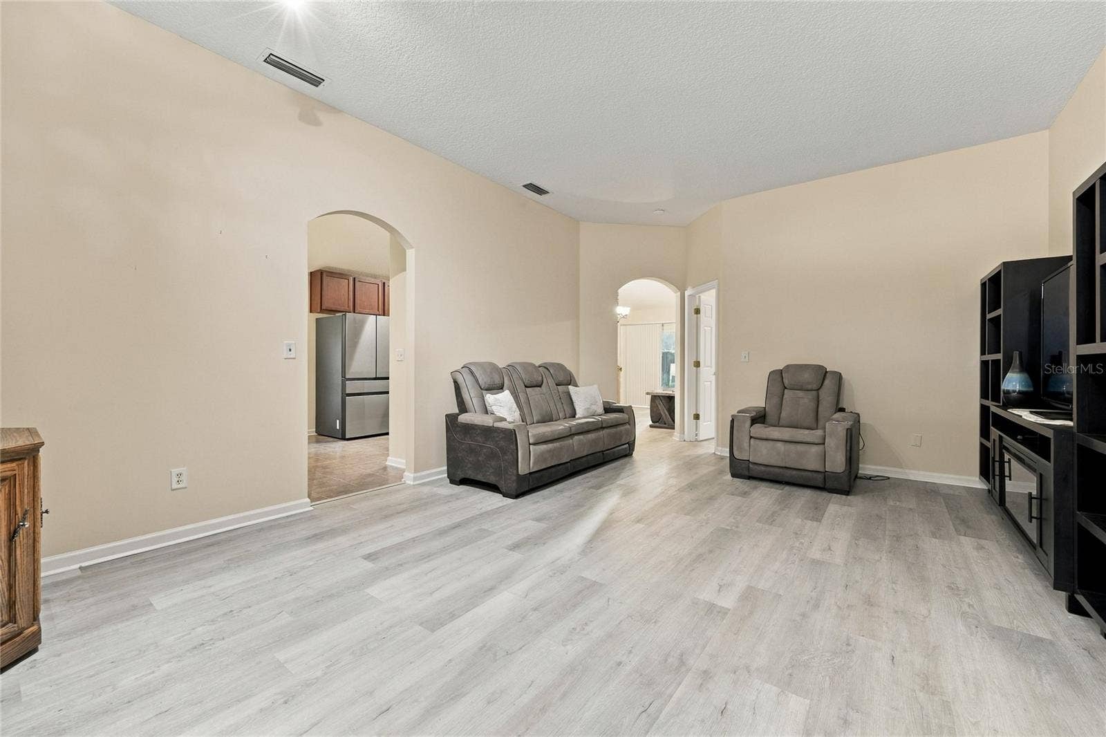 8114 NW 52ND STREET, Gainesville, FL 32653 8114 NW 52ND STREET, Gainesville, FL 32653
