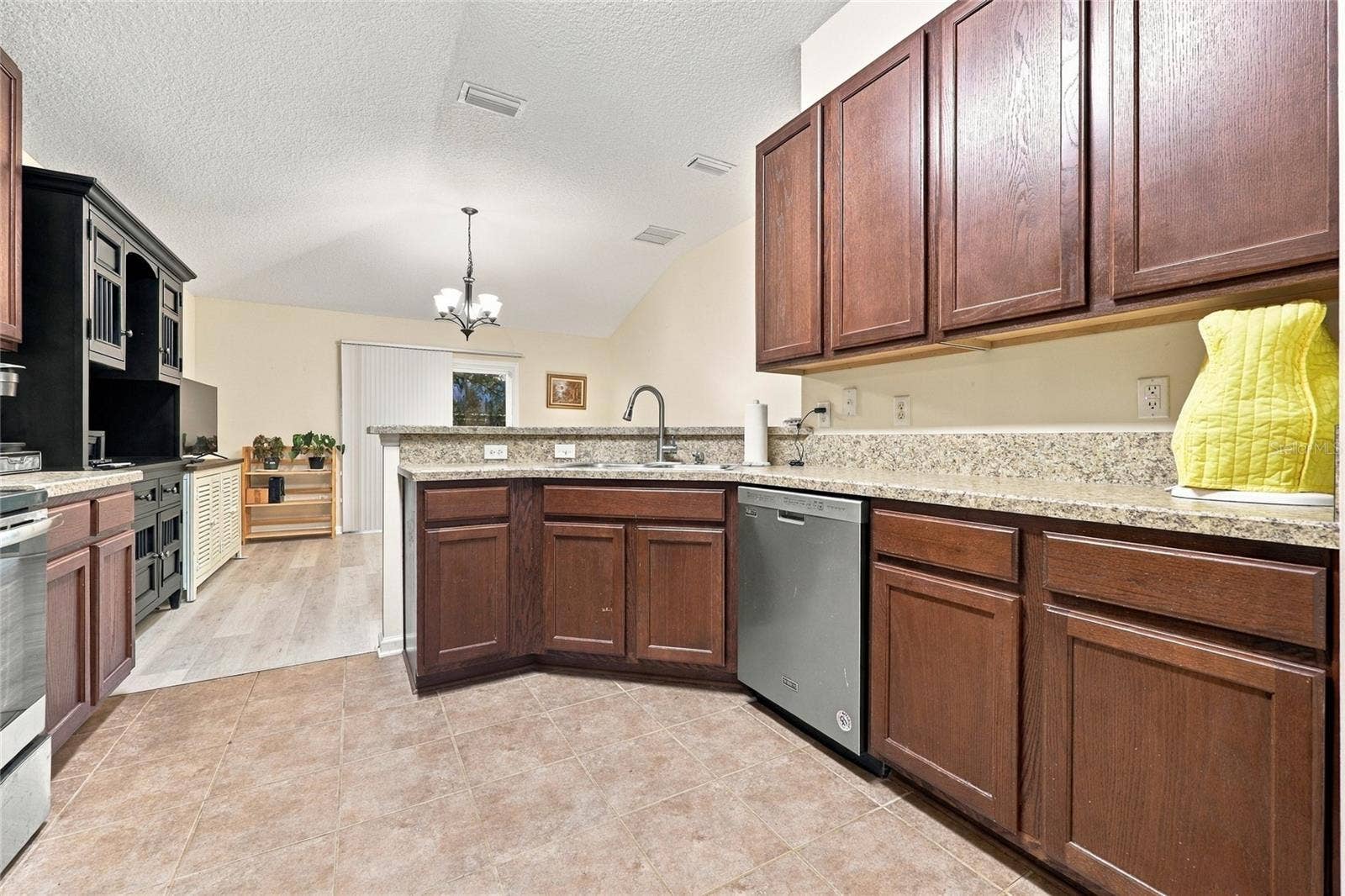 8114 NW 52ND STREET, Gainesville, FL 32653 8114 NW 52ND STREET, Gainesville, FL 32653
