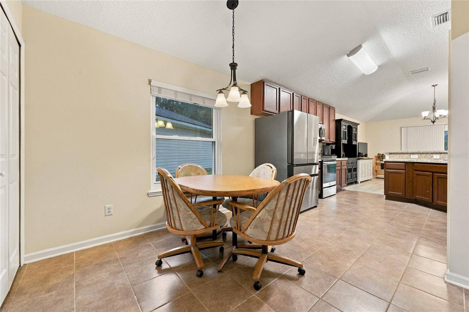 8114 NW 52ND STREET, Gainesville, FL 32653 8114 NW 52ND STREET, Gainesville, FL 32653