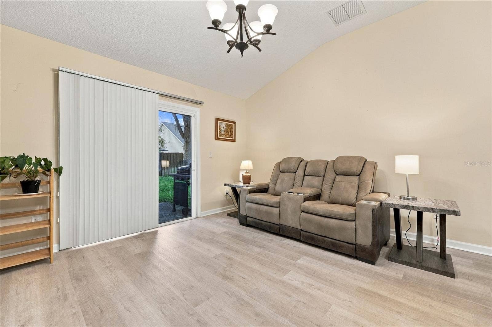8114 NW 52ND STREET, Gainesville, FL 32653 8114 NW 52ND STREET, Gainesville, FL 32653