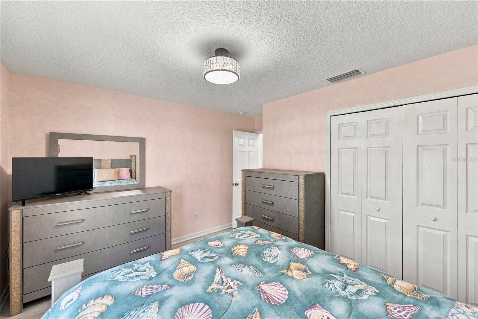 8114 NW 52ND STREET, Gainesville, FL 32653 8114 NW 52ND STREET, Gainesville, FL 32653