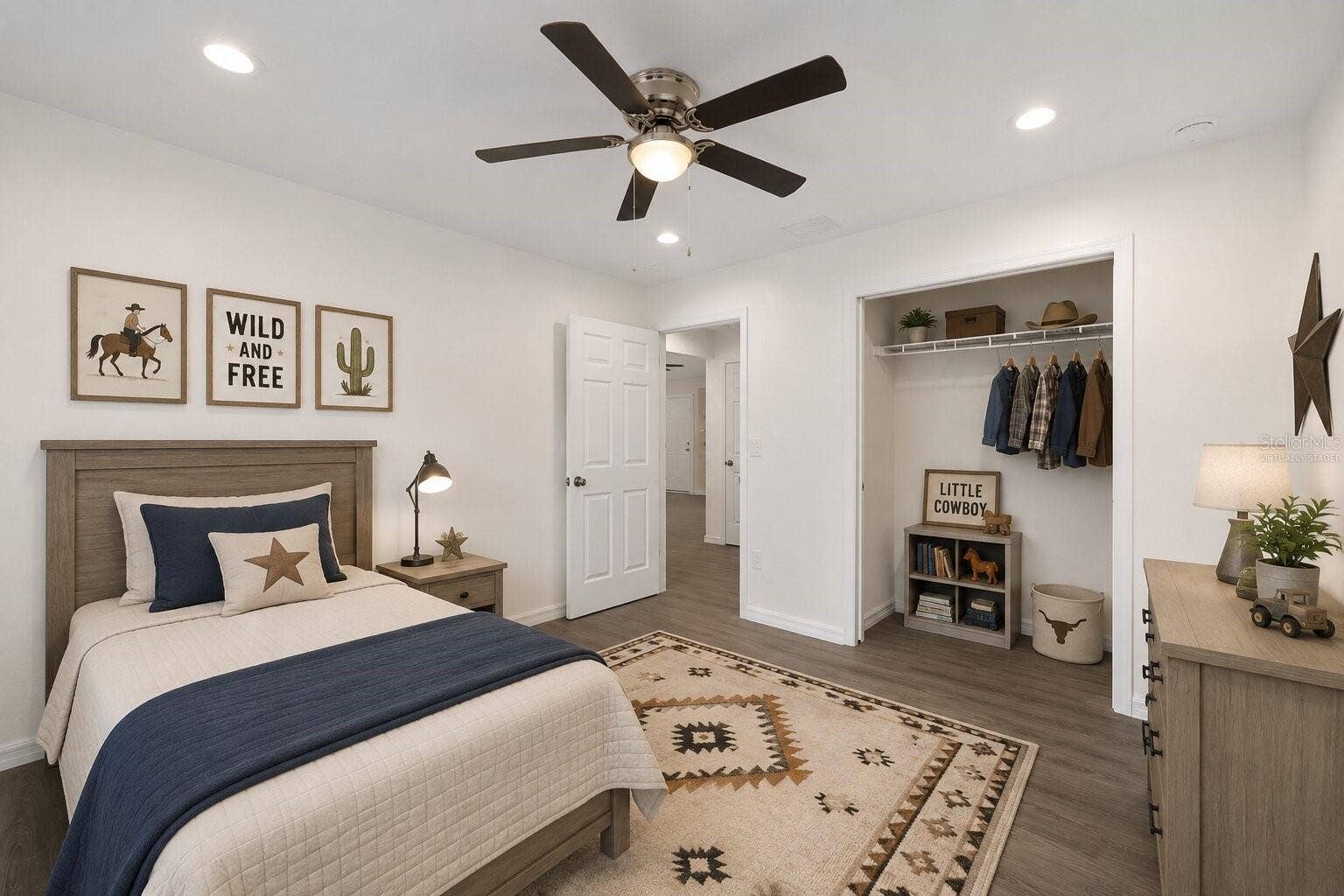 14421 SW 77TH AVENUE, Ocala, FL 34473 Virtually Staged Bedroom