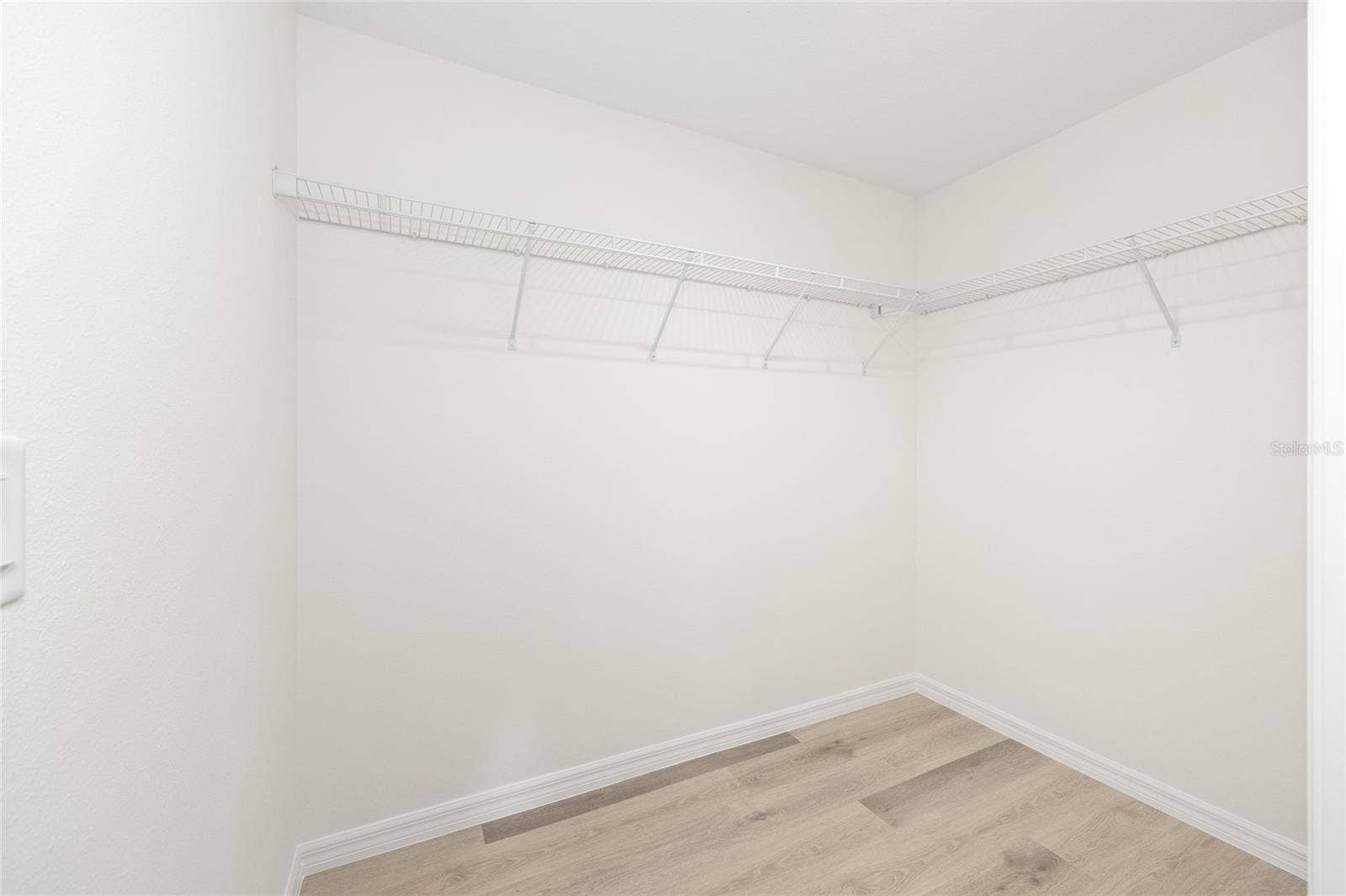 14421 SW 77TH AVENUE, Ocala, FL 34473 Master Bedroom Closet