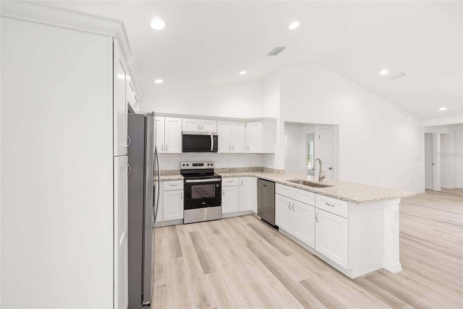 14421 SW 77TH AVENUE, Ocala, FL 34473 Kitchen