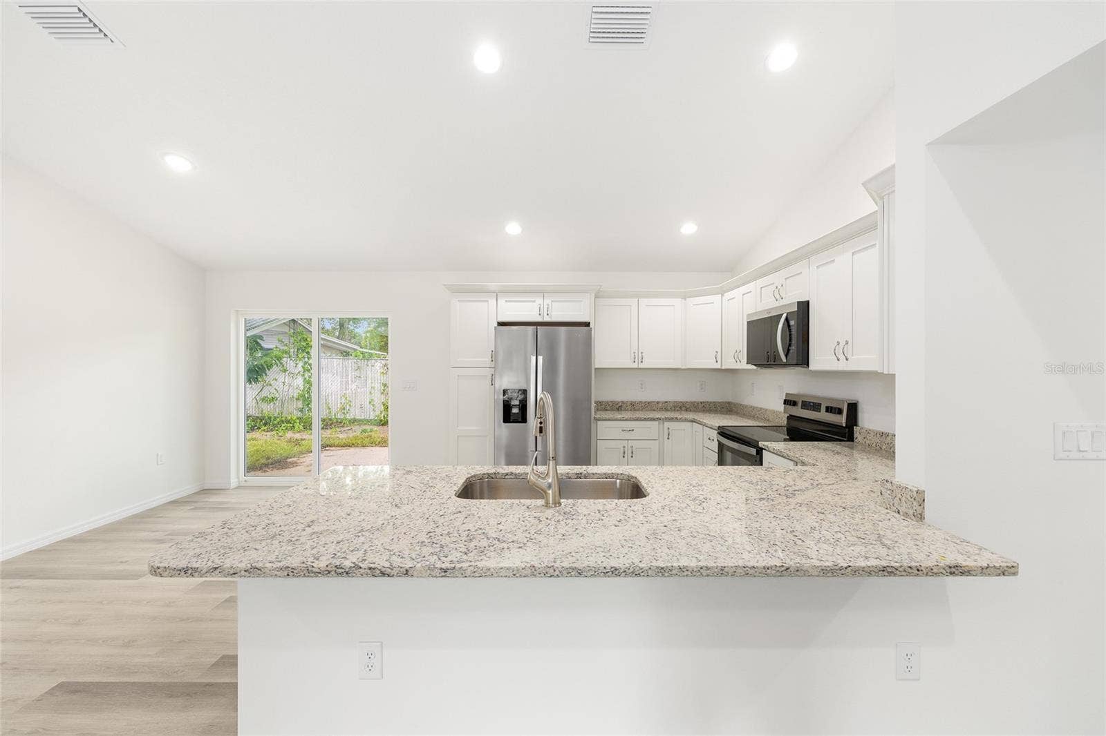 14421 SW 77TH AVENUE, Ocala, FL 34473 Kitchen