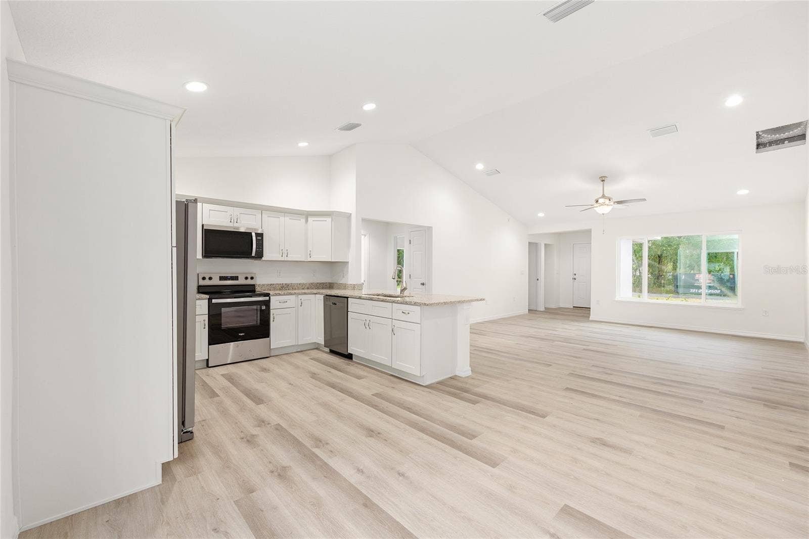 14421 SW 77TH AVENUE, Ocala, FL 34473 Kitchen