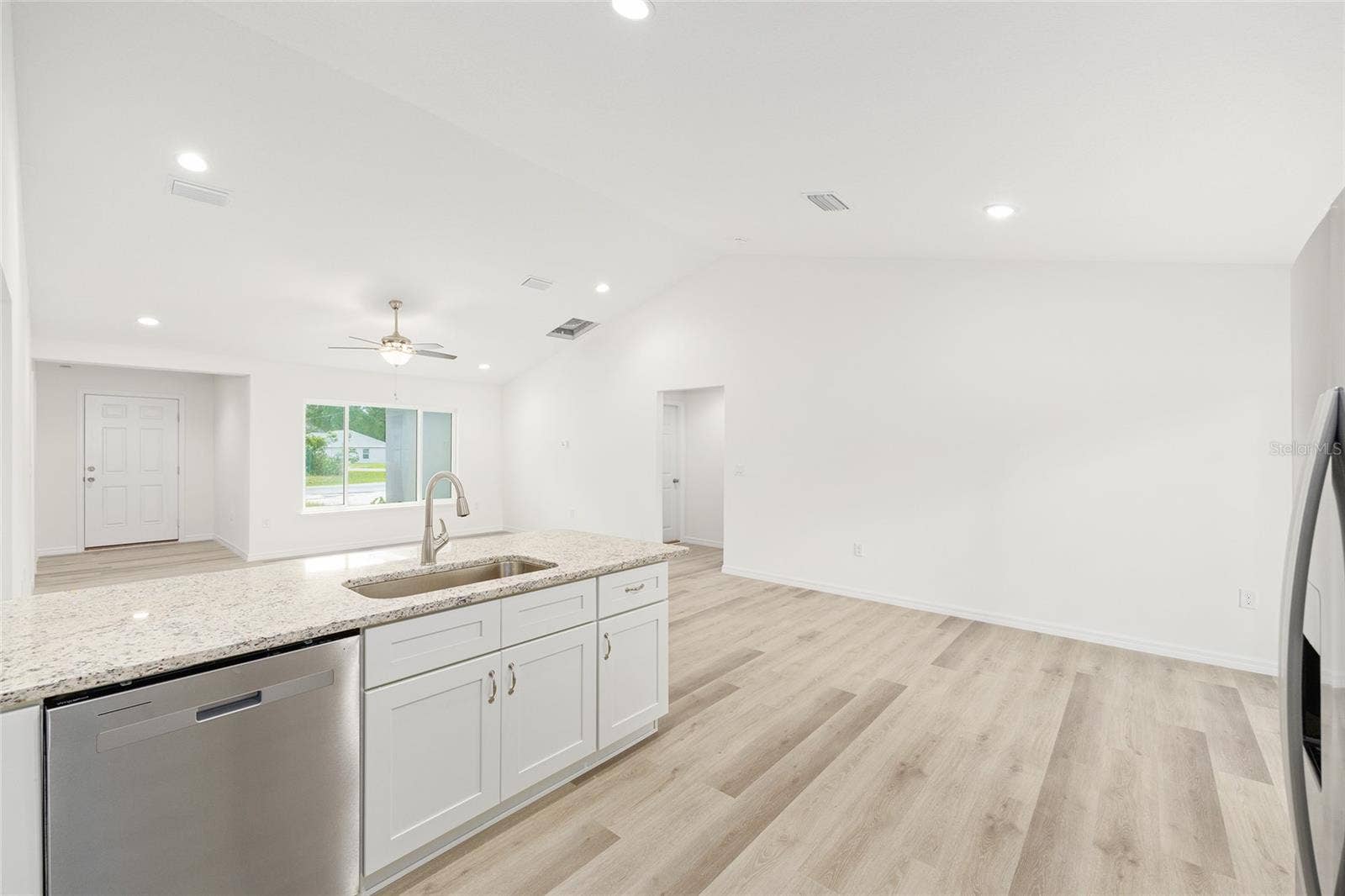 14421 SW 77TH AVENUE, Ocala, FL 34473 Kitchen