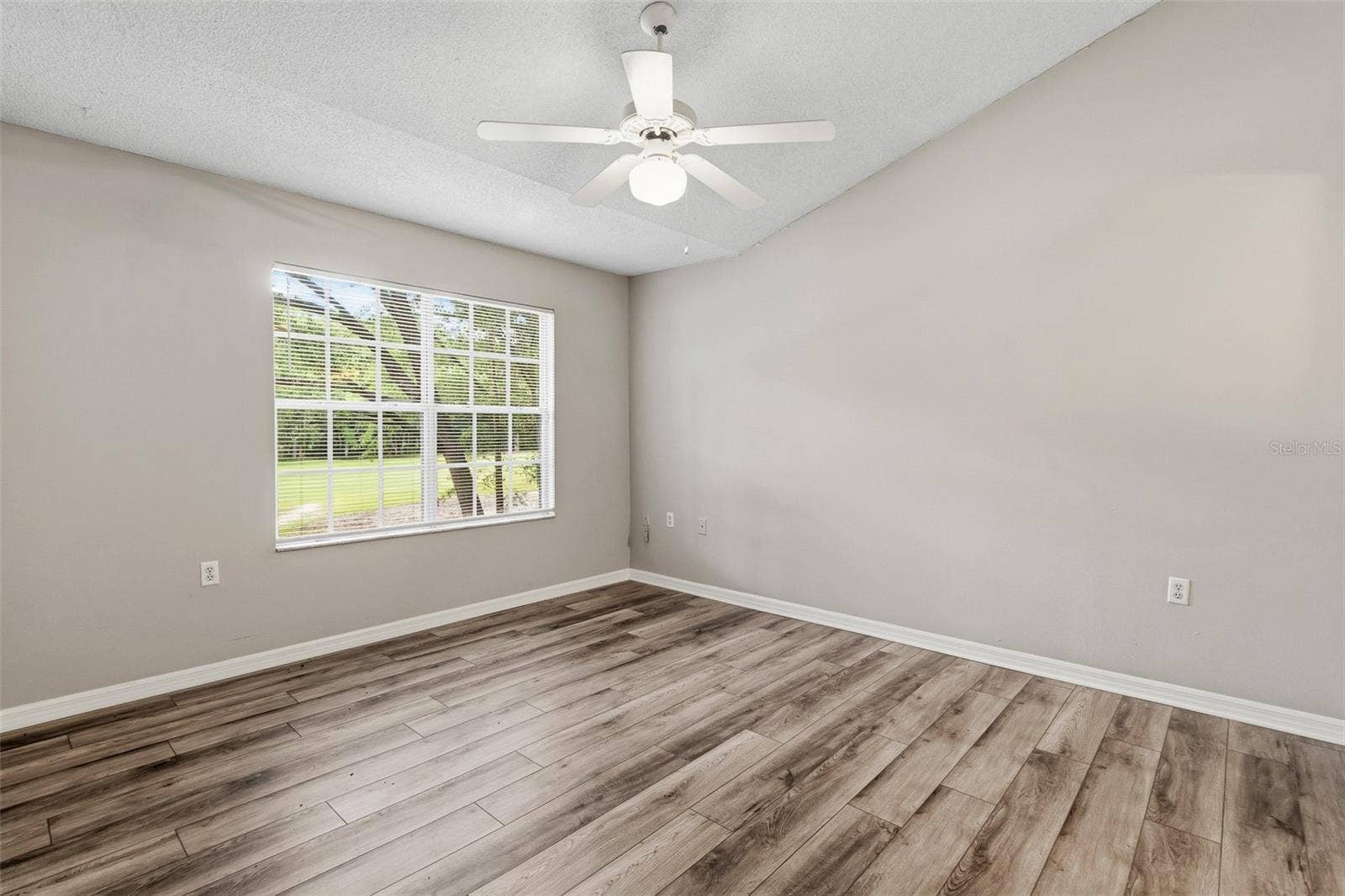 10000 SW 52ND AVENUE, #AA-159, Gainesville, FL 32608 10000 SW 52ND AVENUE, #AA-159, Gainesville, FL 32608