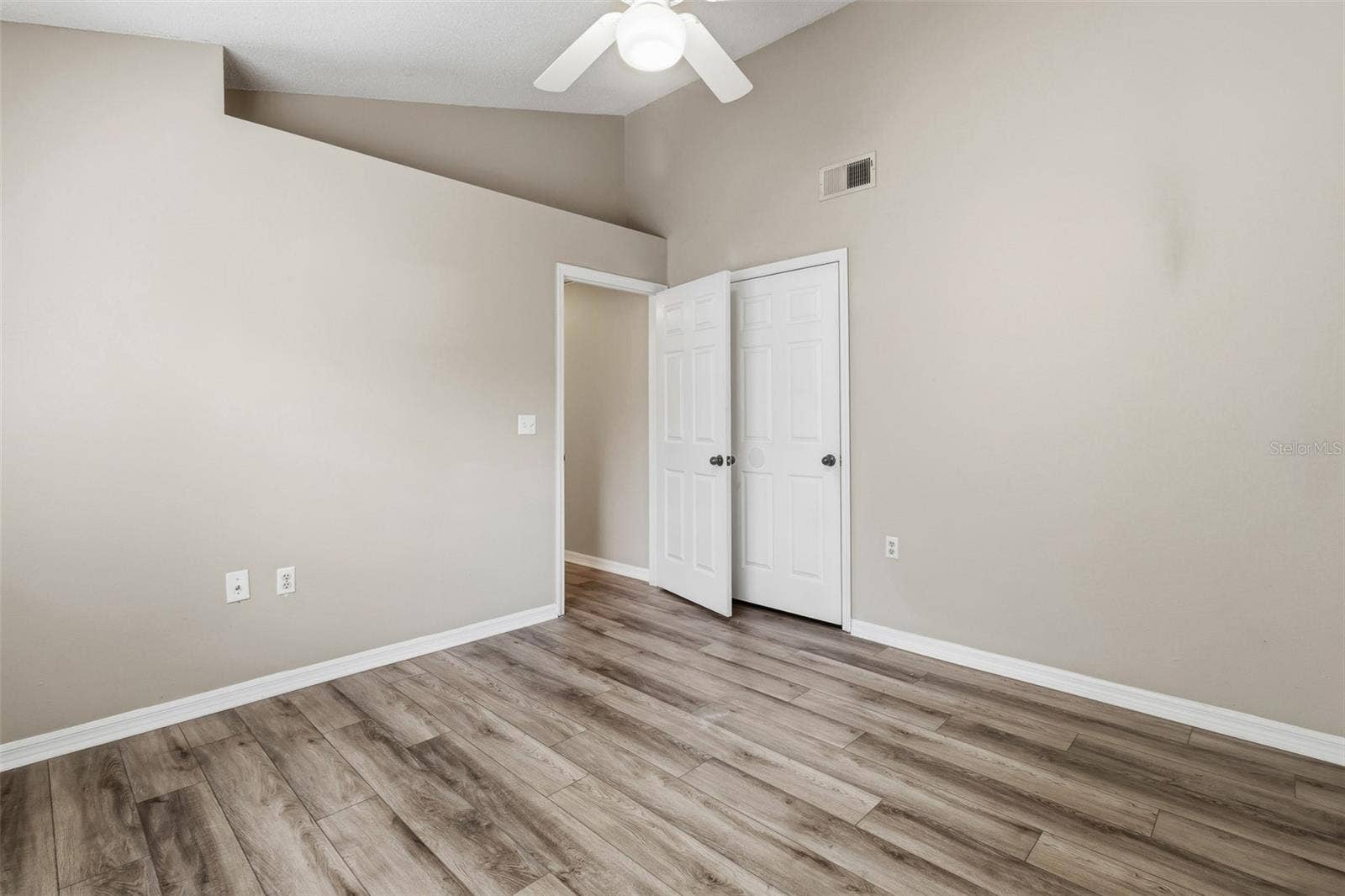 10000 SW 52ND AVENUE, #AA-159, Gainesville, FL 32608 10000 SW 52ND AVENUE, #AA-159, Gainesville, FL 32608