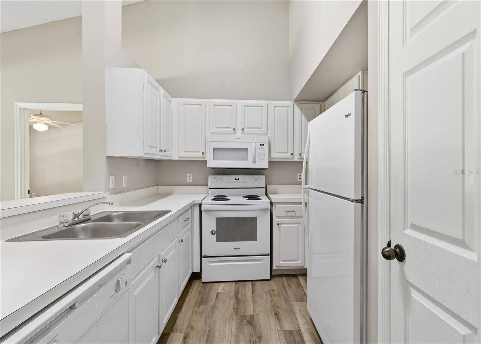 10000 SW 52ND AVENUE, #AA-159, Gainesville, FL 32608 10000 SW 52ND AVENUE, #AA-159, Gainesville, FL 32608