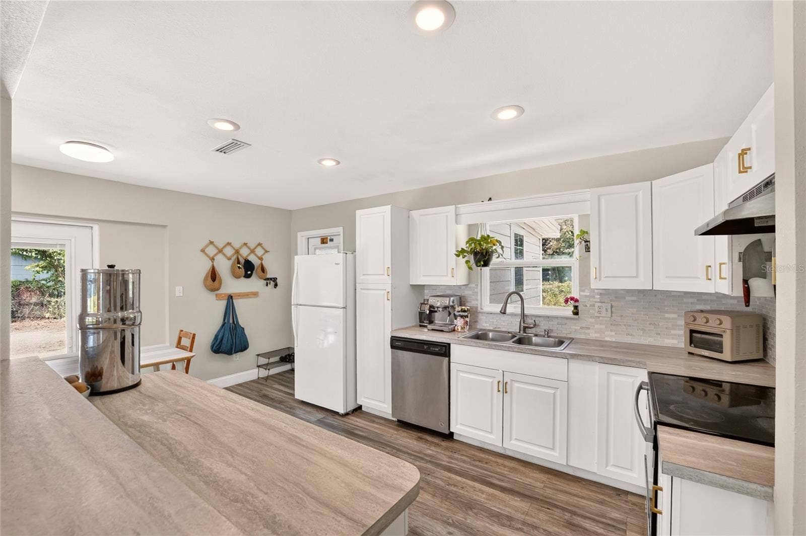 3310 NW 30TH AVENUE, Gainesville, FL 32605
