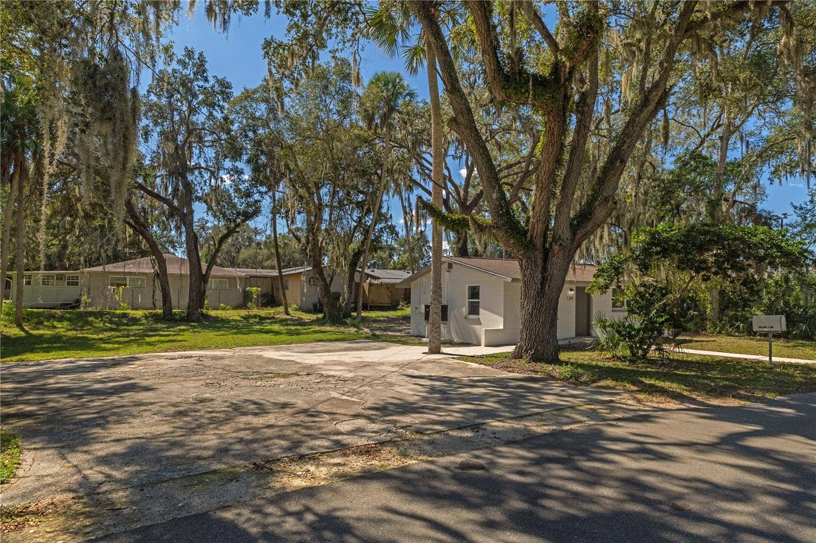654 NE 2ND STREET, Crystal River, FL 34429 654 NE 2ND STREET, Crystal River, FL 34429