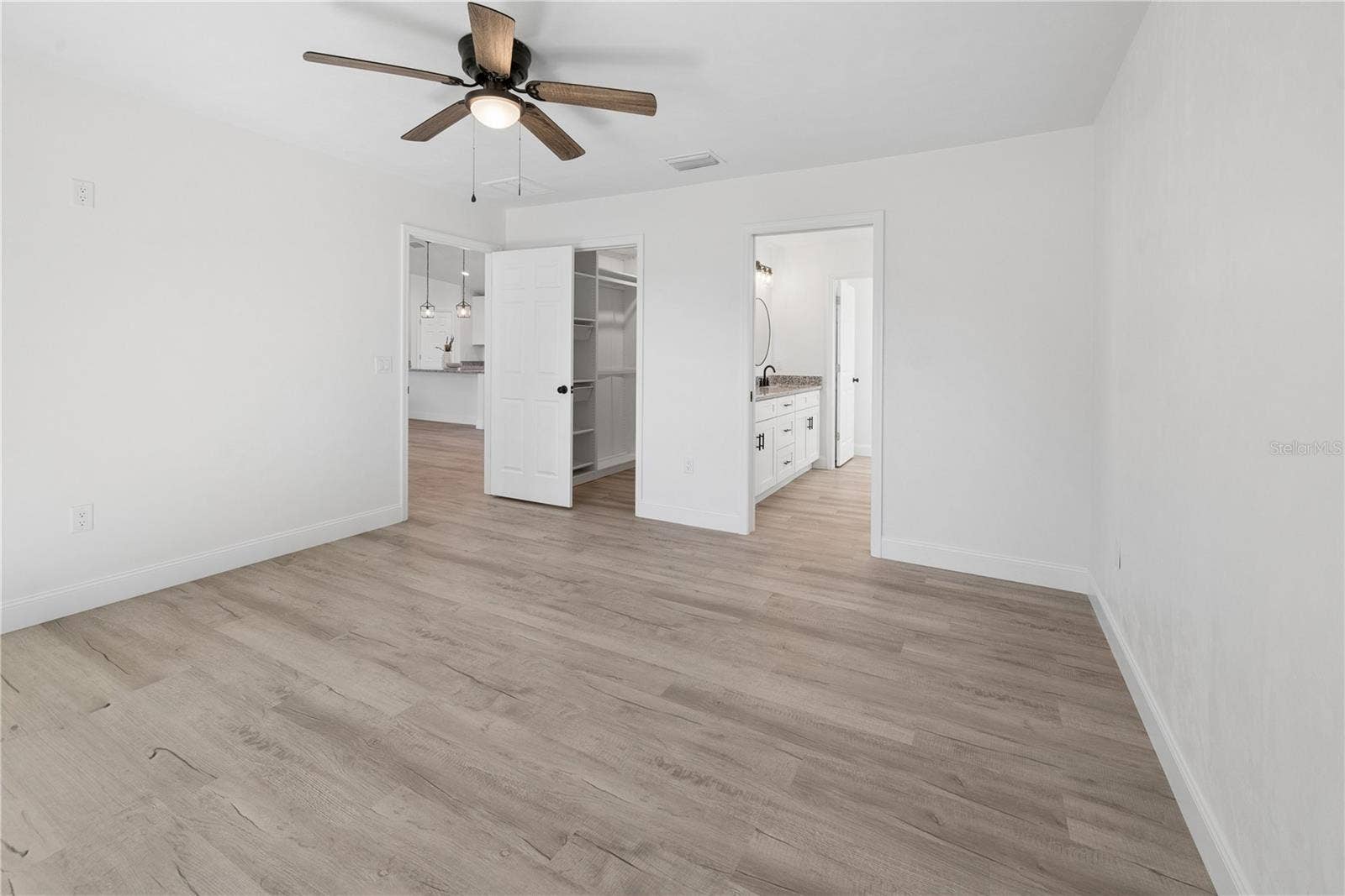 2752 NW TENTH STREET, Bell, FL 32619