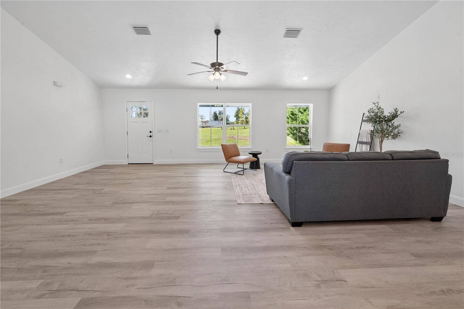 2752 NW TENTH STREET, Bell, FL 32619