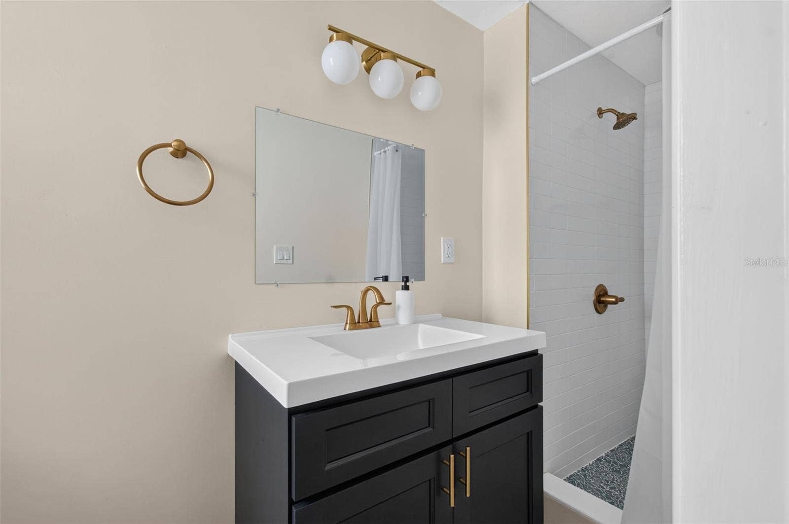 4415 NW 33RD COURT, Gainesville, FL 32606 Primary Bath