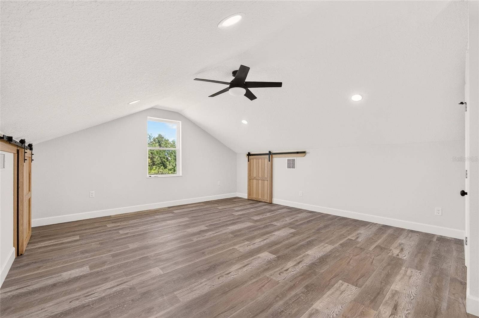3955 NW 31ST AVENUE, Bell, FL 32619 3955 NW 31ST AVENUE, Bell, FL 32619