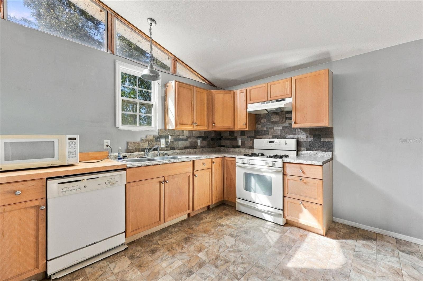 3228 SW WILSON SPRINGS ROAD, Fort White, FL 32038